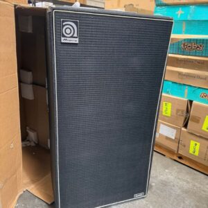 AMPEG SVT-810E (B-STOCK FEW DAMAGES)
