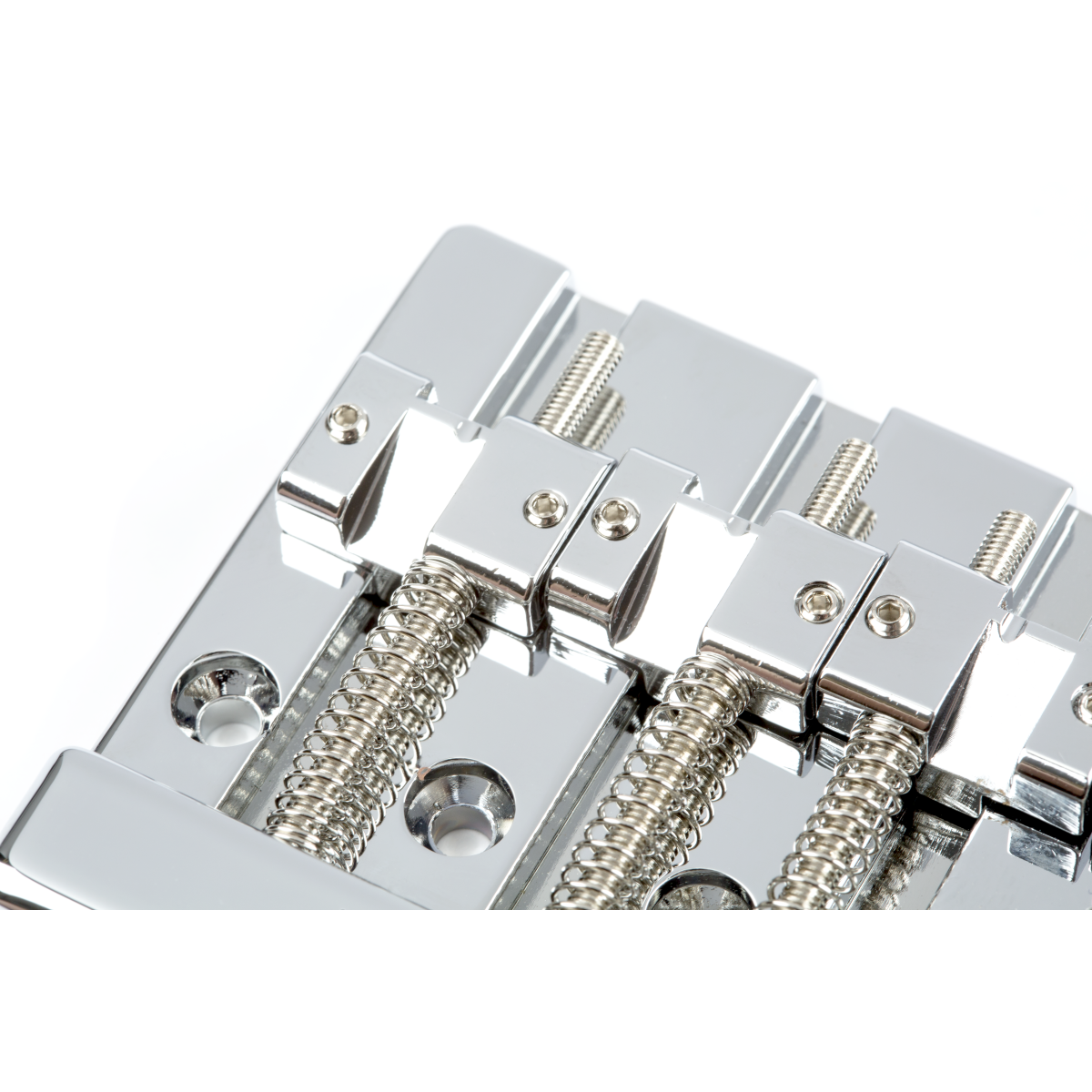Fender® HiMass™ 4-String Bass Bridge Assembly With Zinc Saddles, Chrome-83176